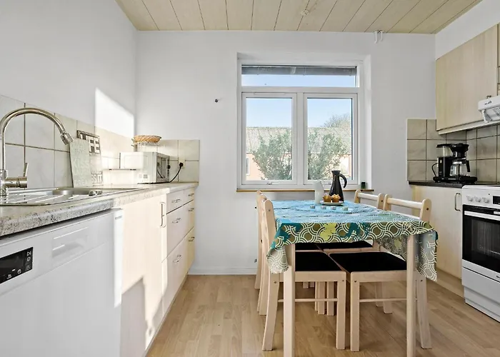 2 Bedroom In *