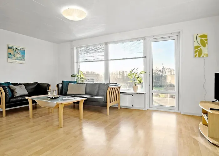 2 Bedroom In *