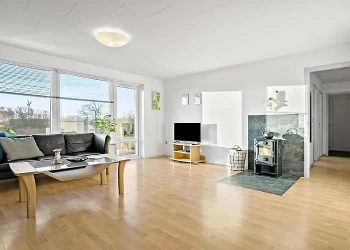 2 Bedroom In * Roslev